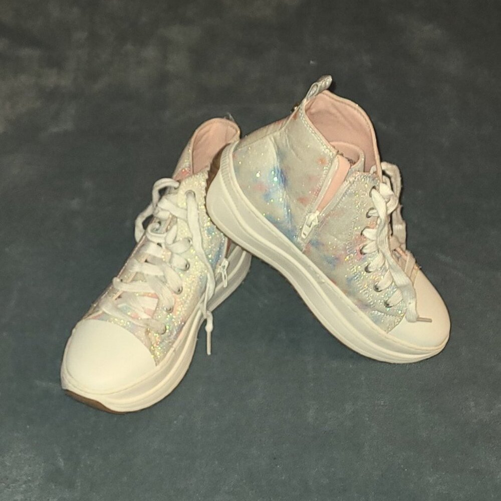 Basically NEW Girl's Madden NYC high-cut rugged fashion sneakers  Size 4